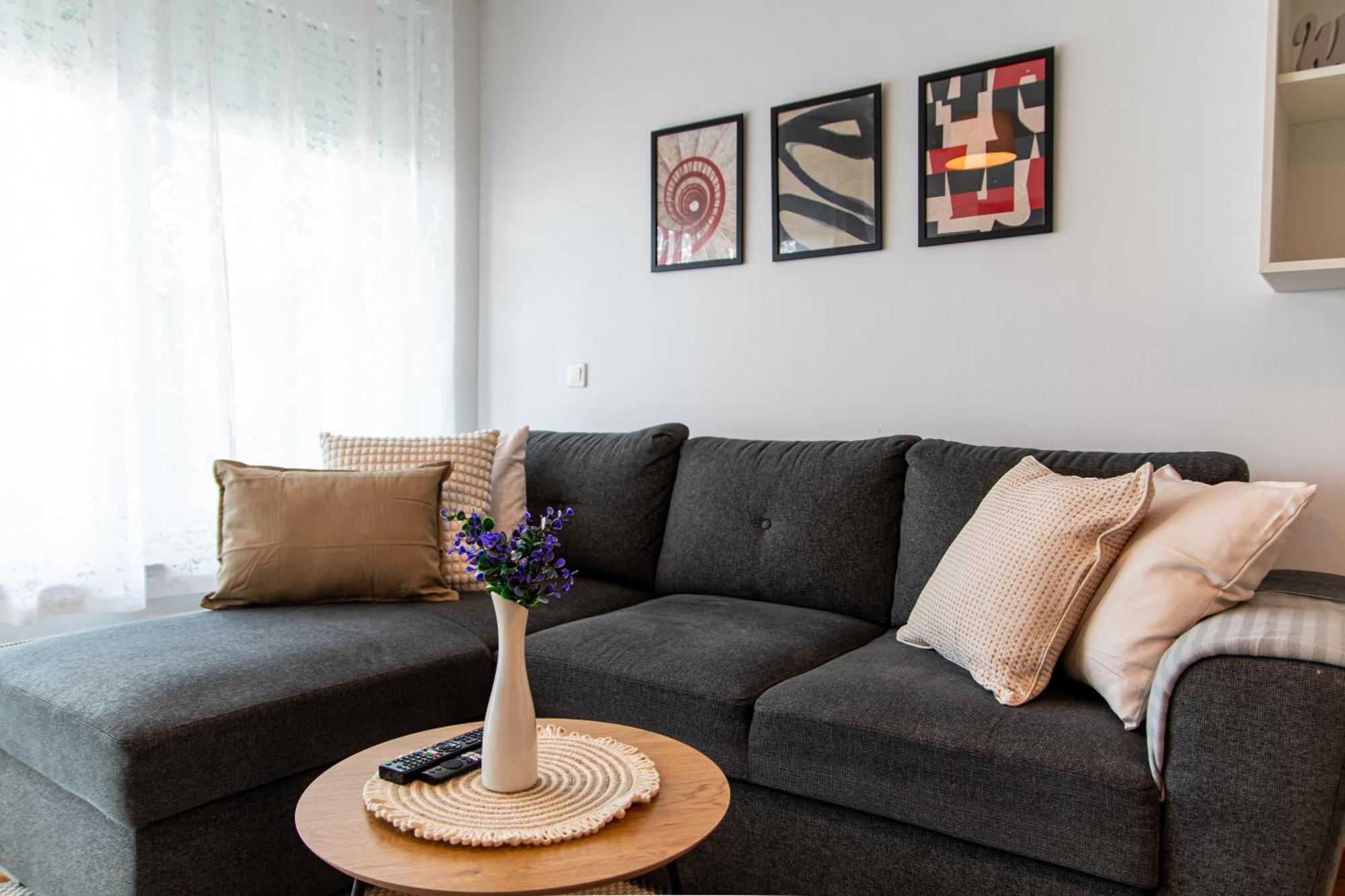 Flexible Selfcheckins 68 - - Garage - Loggia - New Apartment Zagreb