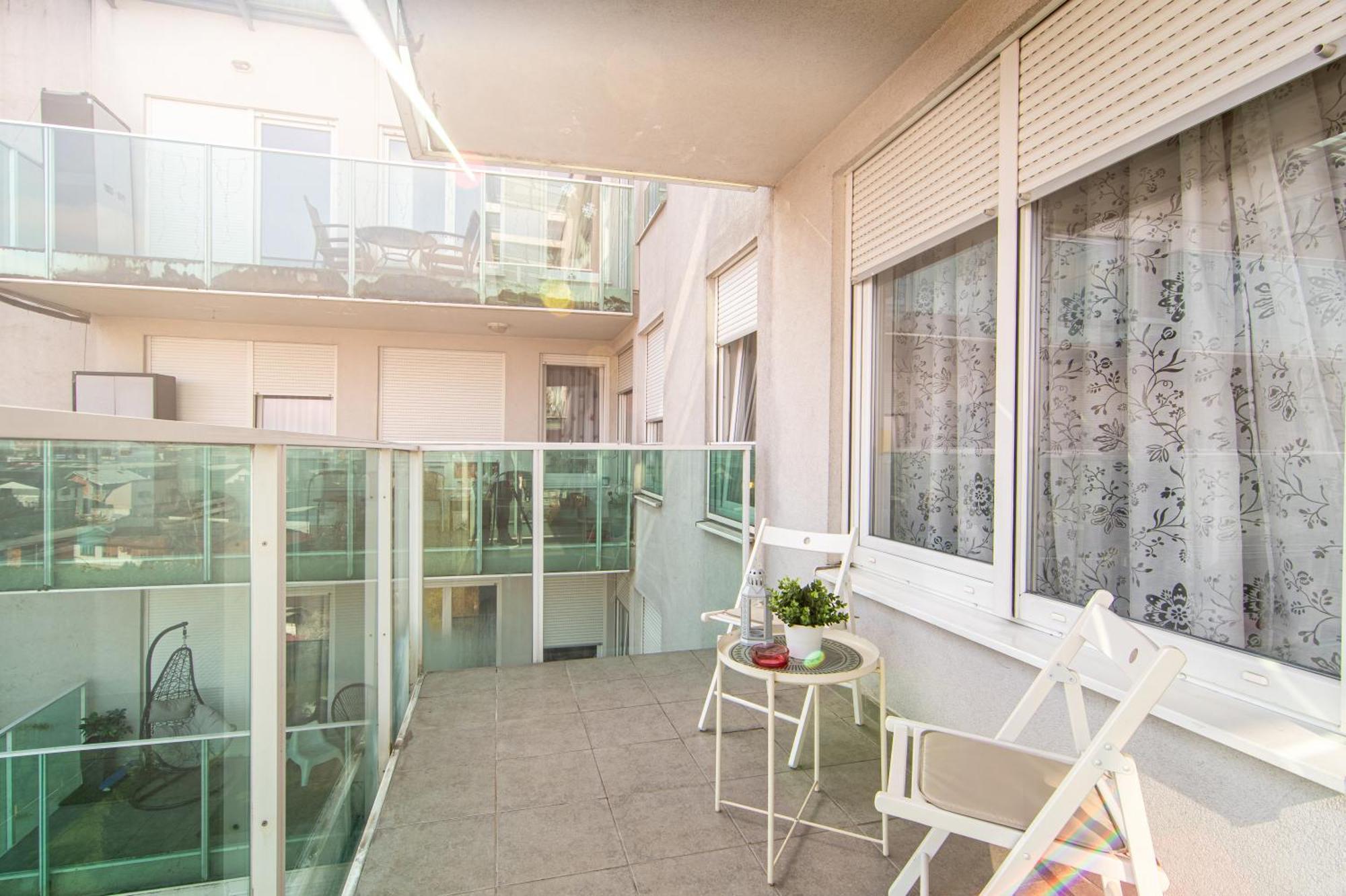 Apartment Flexible Selfcheckins 68 - - Garage - Loggia - New