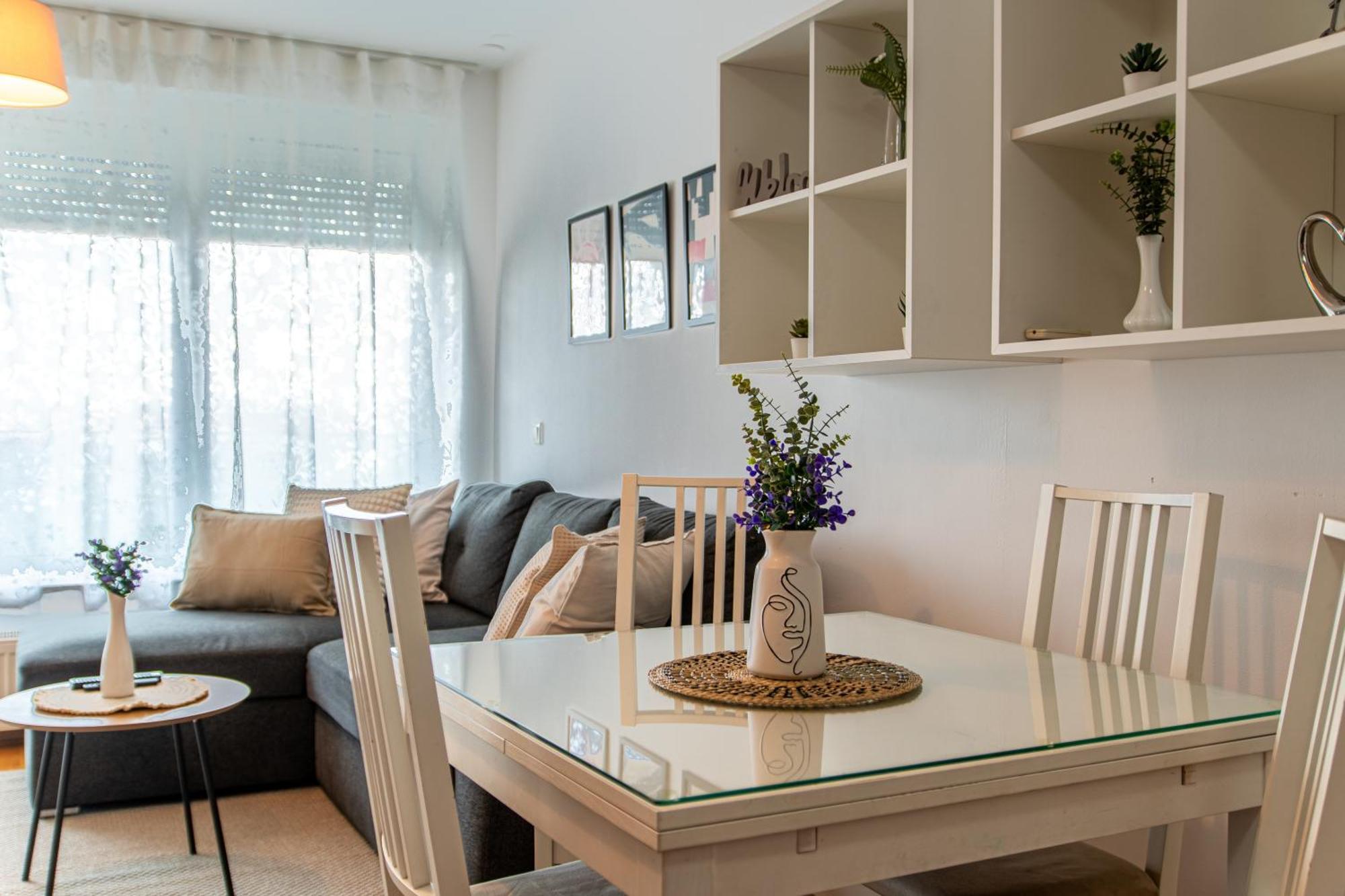 Flexible Selfcheckins 68 - - Garage - Loggia - New Apartment Zagreb